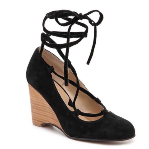 Adrienne Vittadini Smily  Lace up Wedges - Picture 1 of 6